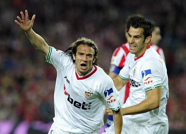 海伦芬站作 海伦芬站作